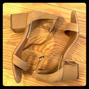 Steve Madden Irenee Sandal Heel in Tan